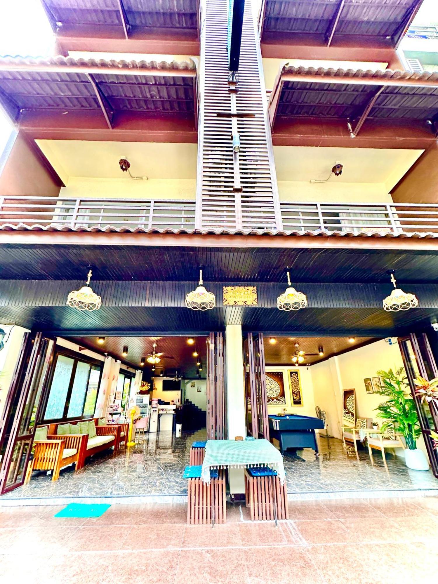 Thai Classic House Patong Экстерьер фото