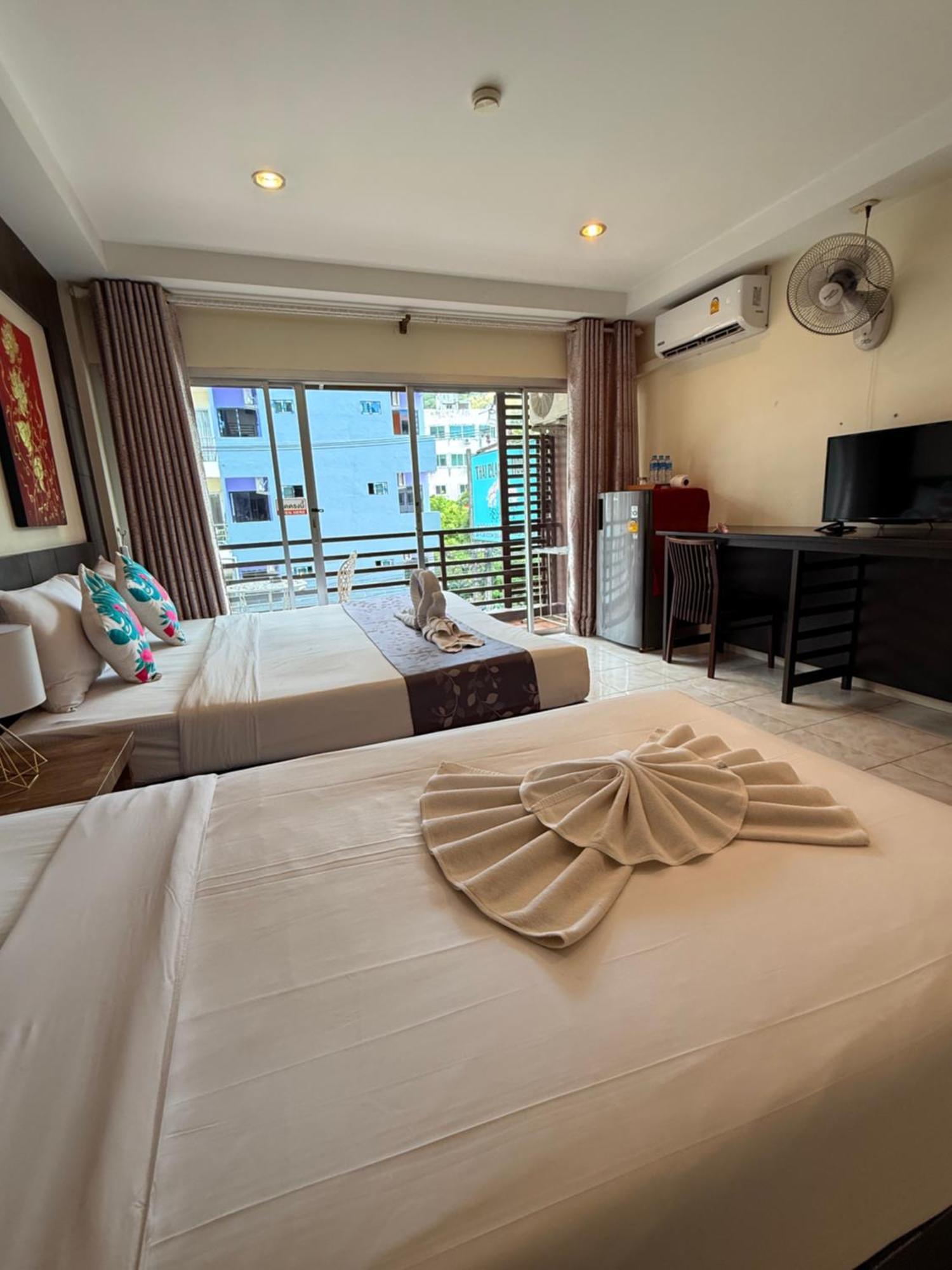 Thai Classic House Patong Экстерьер фото