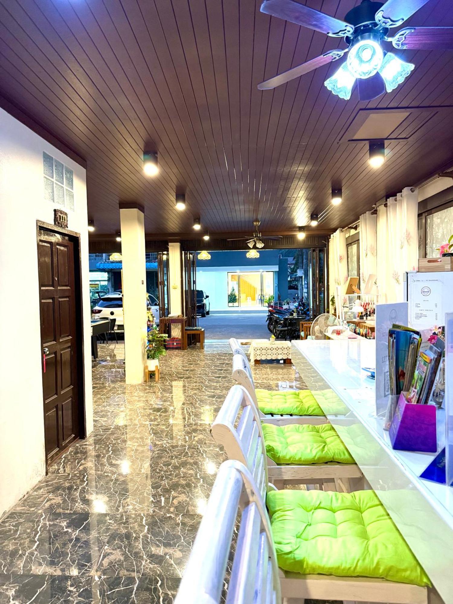 Thai Classic House Patong Экстерьер фото